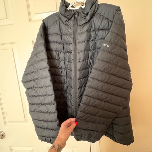 Columbia Jackets & Blazers - Columbia Charcoal Quilted Jacket